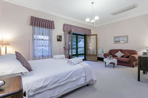 Abbotsford Country House - Sydney 4u 5