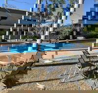 Pine Tree Motel - Accommodation Sydney