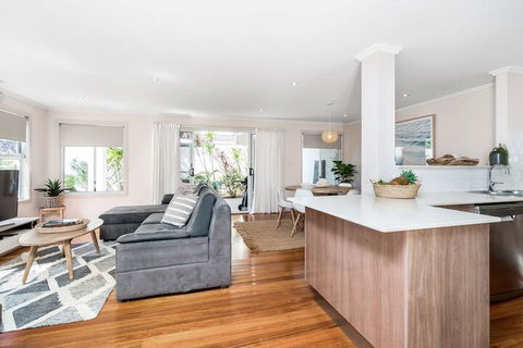 Drift - Accommodation Sydney 7