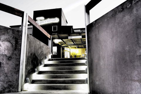 Hotel Gracelands - Sydney 4u 1
