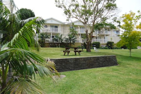 Aston Hill Motor Lodge - Accommodation Sydney 0