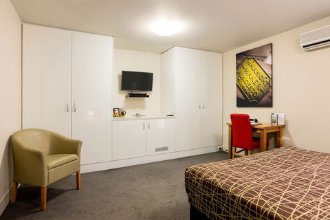 Old Woolstore Apartment Hotel - Accommodation Sydney 5