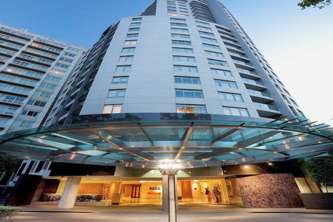 Quay West Suites Melbourne - Accommodation Sydney 1