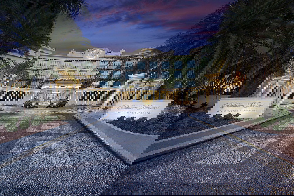 Main Beach QLD Accommodation Sydney