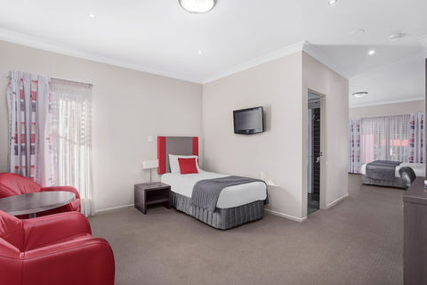 Platinum International - Sydney 4u 4