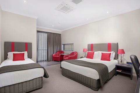 Platinum International - Sydney 4u 5