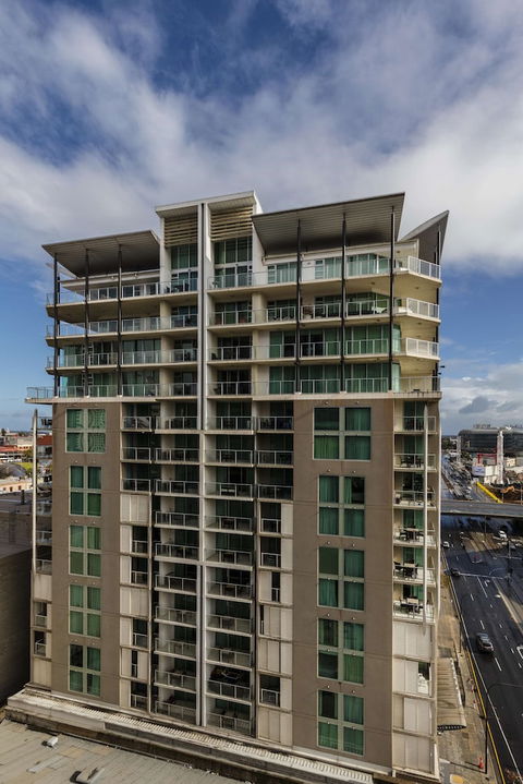 Oaks Adelaide Horizons Suites - Accommodation Sydney 3