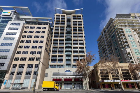Oaks Adelaide Horizons Suites - Accommodation Sydney 5