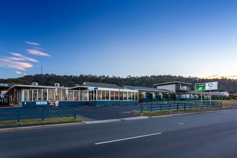 Beachfront At Bicheno - Sydney 4u 0