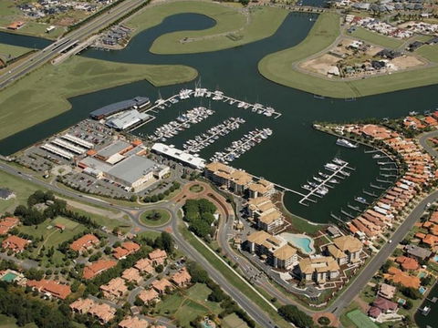 Azzura Greens Resort - Sydney 4u 0