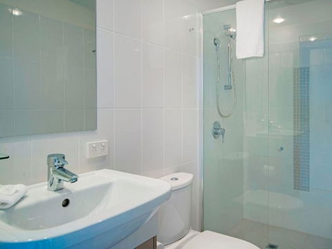 Azzura Greens Resort - Sydney 4u 5