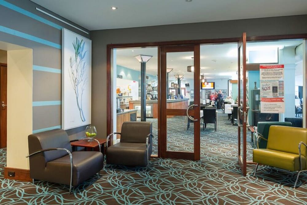 Brownlow SA Sydney 4u