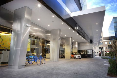 Art Series - The Olsen - Accommodation Sydney 7