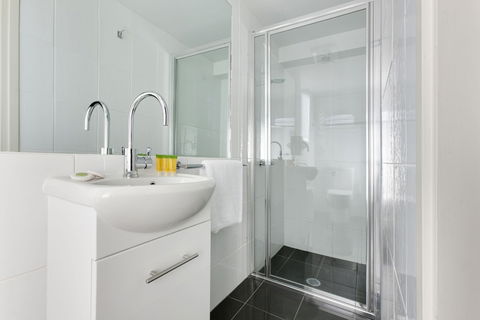 Ibis Styles Canberra Tall Trees - Sydney 4u 5