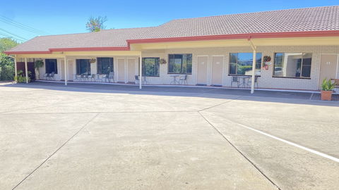 Sapphire City Motor Inn, Inverell - Sydney 4u 6
