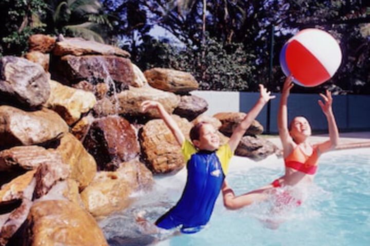 Manoora QLD Sydney 4u