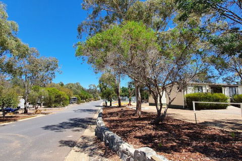 Capital Country Holiday Park - Sydney 4u 3