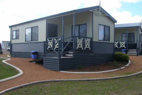 Capital Country Holiday Park - Sydney 4u 6