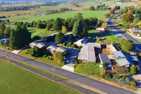 Mountain Creek Motel - Accommodation Sydney 2