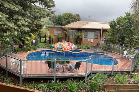 Mountain Creek Motel - Accommodation Sydney 7