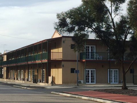 The Nosh & Nod - Howick Street - Sydney Resort 1