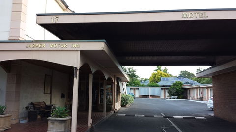 Jasper Motor Inn - Sydney 4u 1