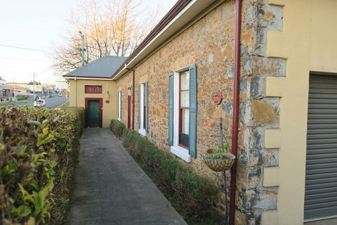 Blakes Manor Self Contained Heritage Accommodation - Accommodation Sydney 0