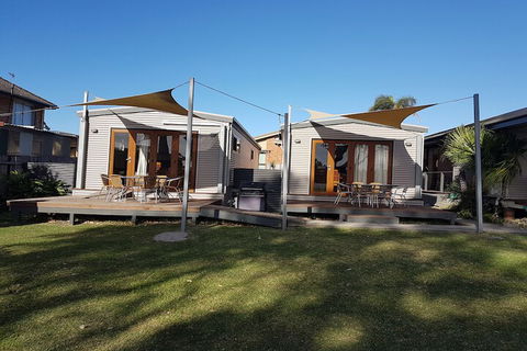 Bentley Waterfront Motel & Cottages - Accommodation Sydney 3