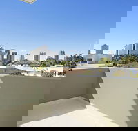 Ray of Sunshine - Sydney 4u
