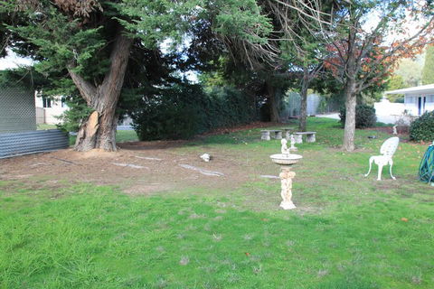 Byer Fountain Motor Inn, Holbrook - Sydney 4u 2