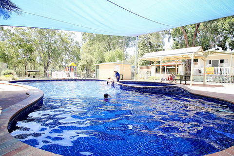 Discovery Parks - Echuca - Sydney 4u 1