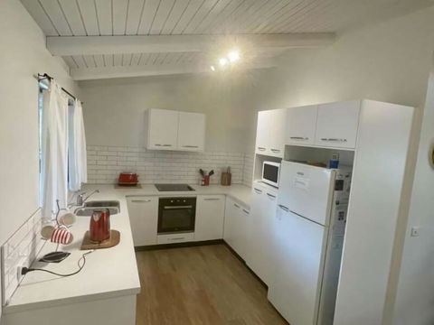 Abbey Beach Shack - Sydney 4u 6