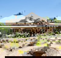 Cockburn House - Sydney Resort