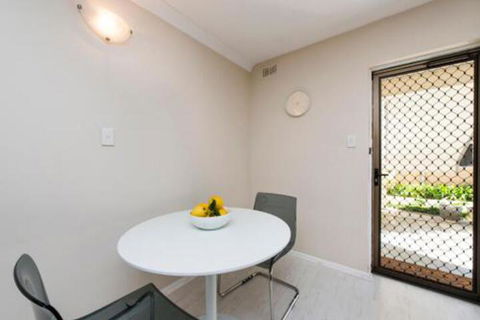 Townshend Rd - Sydney 4u 4