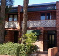 Barker Road - Sydney 4u