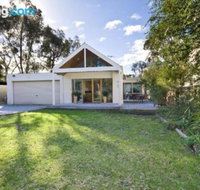 Torquay Retreats Eighteen Beach - Accommodation Sydney