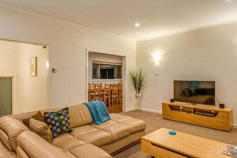 City Lights - Accommodation Sydney 4