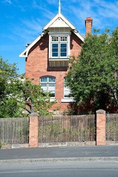 Lowena Cafe And Accommodation - Accommodation Sydney 1