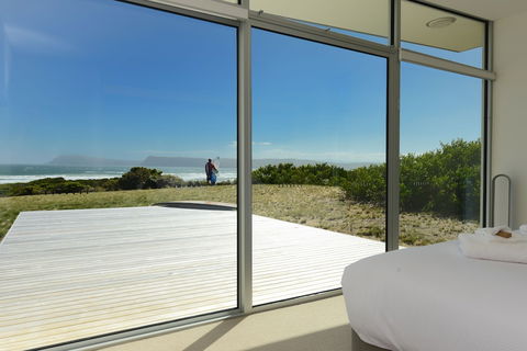Cloudy Bay Beach House - Sydney 4u 3