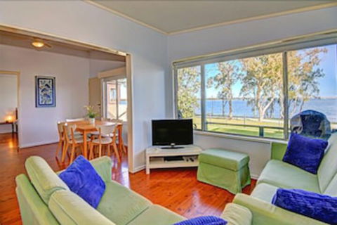 Lakes Edge Cottage - Sydney 4u 0