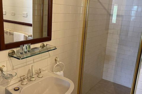 CBC Bed & Breakfast & Cafe - Accommodation Sydney 7