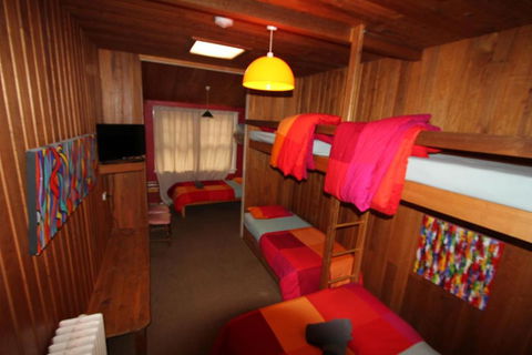 Bunkhouse Motel - Sydney 4u 5
