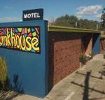 Bunkhouse Motel - Sydney 4u