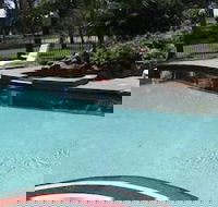 Charbonnier Motor Inn - Sydney 4u