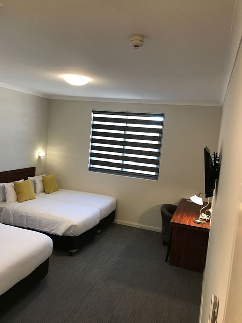 Gallery Hotel - Sydney 4u 5