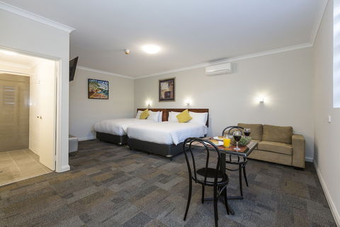 Gallery Hotel - Sydney 4u 6