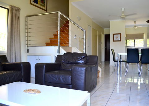 Hinchinbrook Resorts - Sydney 4u 6