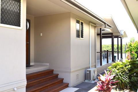 Hinchinbrook Resorts - Sydney 4u 0