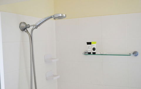 Hinchinbrook Resorts - Sydney 4u 5