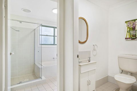 Tuscan Waterfront, 1/213 Soldiers Point Road - Accommodation Sydney 3
